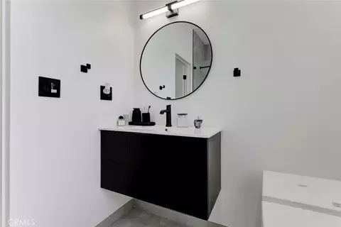 Bath - 400 Hay St, Montebello, CA 90640 photo 3 of 8