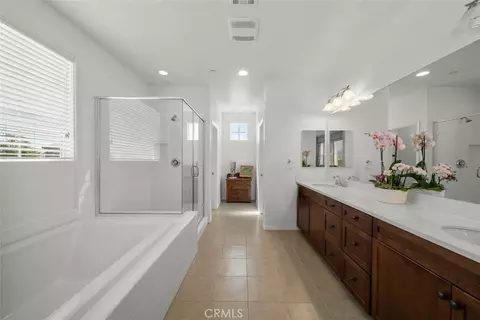 Entry Way - 20726 Celadon Ct, Saugus, CA 91350 photo 6 of 6