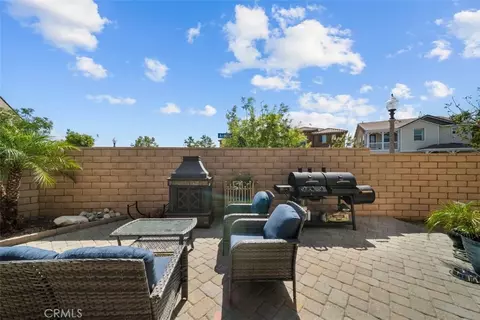 Exterior - 20726 Celadon Ct, Saugus, CA 91350 photo 10 of 14
