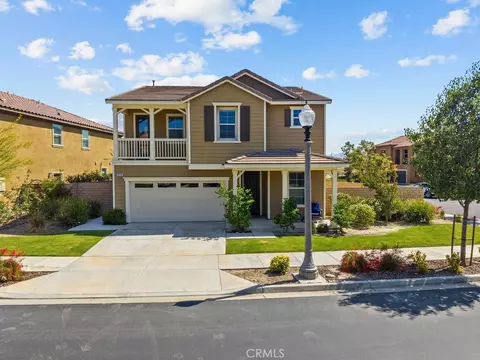 Exterior - 20726 Celadon Ct, Saugus, CA 91350 photo 2 of 14