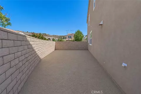 Exterior - 20726 Celadon Ct, Saugus, CA 91350 photo 12 of 14