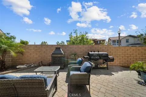 Exterior - 20726 Celadon Ct, Saugus, CA 91350 photo 7 of 13
