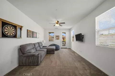 Entry Way - 20726 Celadon Ct, Saugus, CA 91350 photo 5 of 6