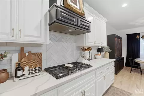 Kitchen - 1008 Eckmann, Shafter, CA 93263 photo 2 of 2