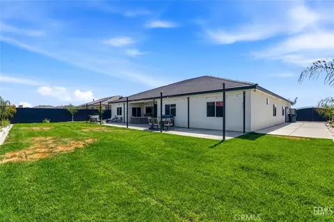 Exterior - 1008 Eckmann, Shafter, CA 93263 photo 7 of 8