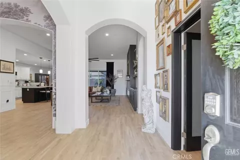 Entry Way - 1008 Eckmann, Shafter, CA 93263 photo 1 of 4