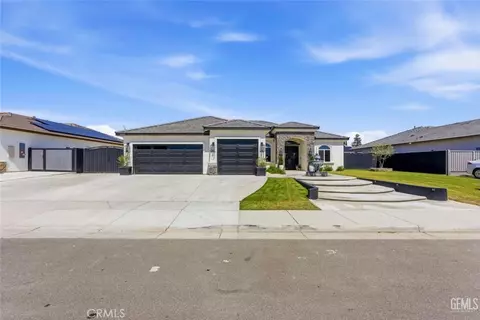 Exterior - 1008 Eckmann, Shafter, CA 93263 photo 2 of 8