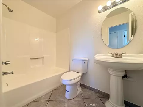 Bath - 606 E Avenue J9, Lancaster, CA 93535 photo 2 of 7