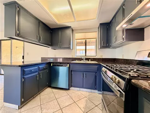 Kitchen - 606 E Avenue J9, Lancaster, CA 93535 photo 2 of 8