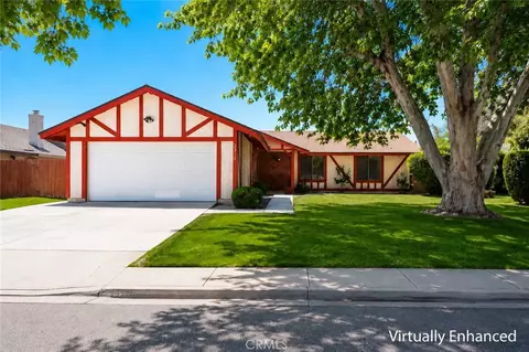 2310 Edam St, Lancaster, CA 93536