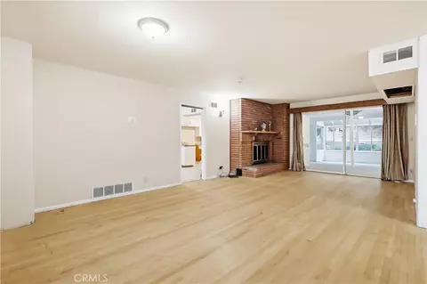 Living - 9522 Cedarvale Rd, Tujunga, CA 91042 photo 6 of 7