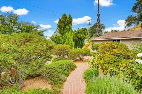 Exterior - 9522 Cedarvale Rd, Tujunga, CA 91042 photo 17 of 31