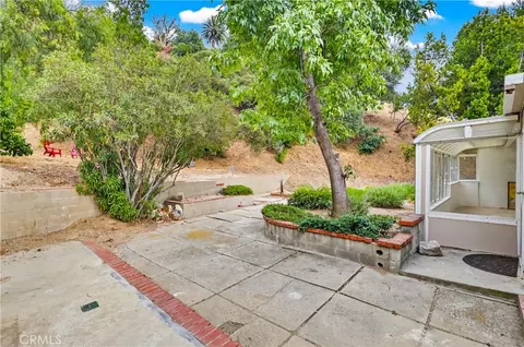 Exterior - 9522 Cedarvale Rd, Tujunga, CA 91042 photo 11 of 31