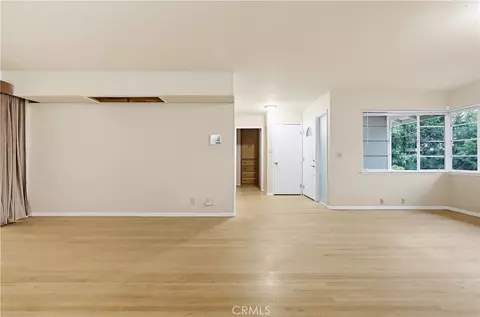 Living - 9522 Cedarvale Rd, Tujunga, CA 91042 photo 4 of 7