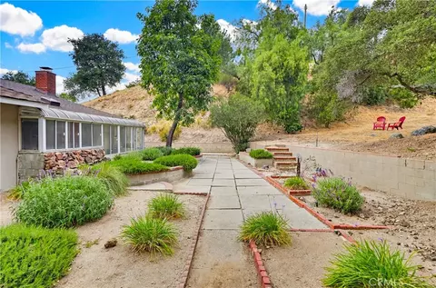 Exterior - 9522 Cedarvale Rd, Tujunga, CA 91042 photo 10 of 31