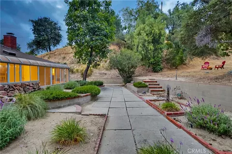 Exterior - 9522 Cedarvale Rd, Tujunga, CA 91042 photo 25 of 31