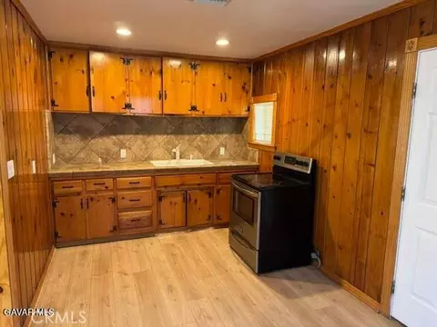 Kitchen - 42104 6th E, Lancaster, CA 93535 photo 1 of 1