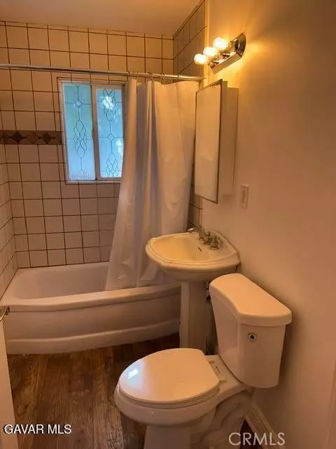 Bath - 42104 6th E, Lancaster, CA 93535 photo 1 of 1