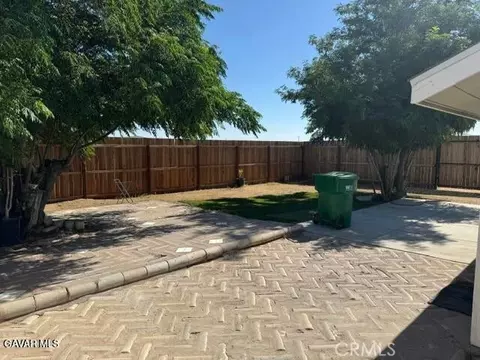 Exterior - 42104 6th E, Lancaster, CA 93535 photo 1 of 3