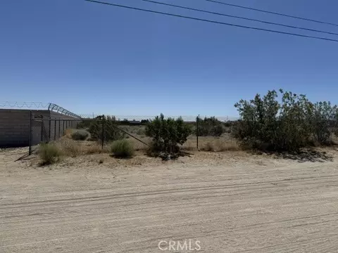 42136 6th St E, Lancaster, CA 93535