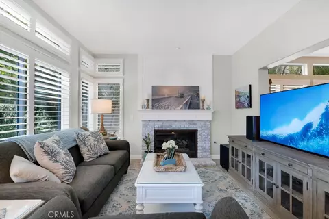 305 Saint Thomas, Oak Park, CA 91377 photo 6