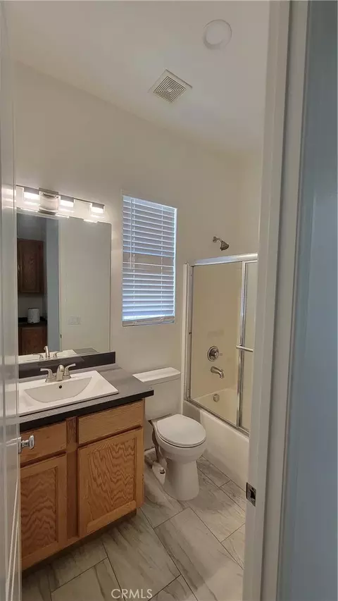 Bath - 36532 Eveningside, Palmdale, CA 93552 photo 3 of 3