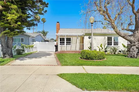 6722 Katherine Ave, Van Nuys, CA 91405