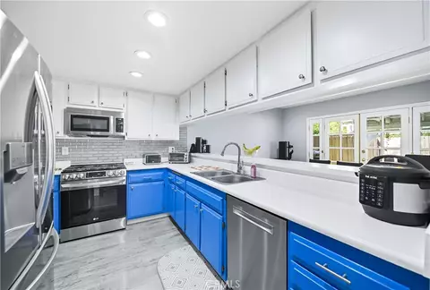 Kitchen - 2450 Stow, Simi Valley, CA 93063 photo 1 of 3