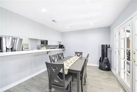 Dining - 2450 Stow, Simi Valley, CA 93063 photo 1 of 2