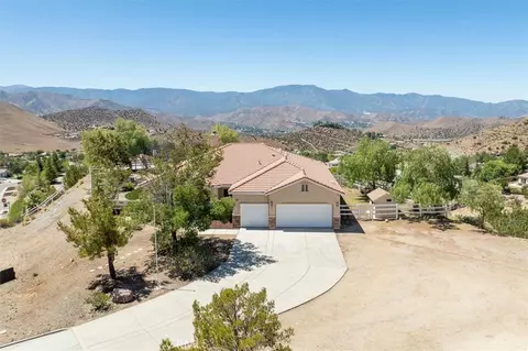 34533 Aspen St, Acton, CA 93510 photo 5
