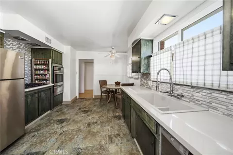Kitchen - 44421 Lowtree Ave, Lancaster, CA 93534 photo 2 of 4