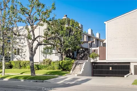 4230 Whitsett Ave #4, Studio City, CA 91604