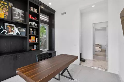 61 Iluna, Irvine, CA 92618 photo 9