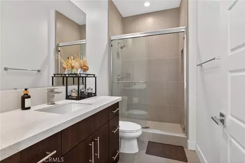 61 Iluna, Irvine, CA 92618 photo 22