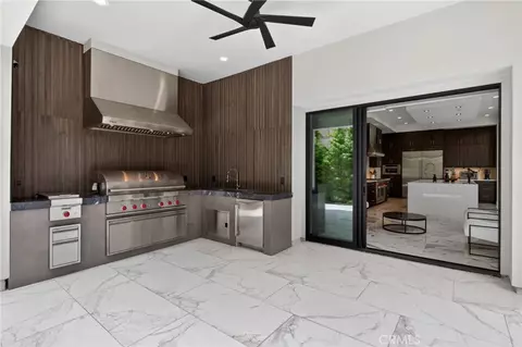 Kitchen - 61 Iluna, Irvine, CA 92618 photo 2 of 2