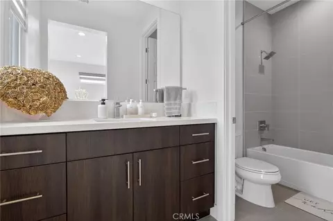 61 Iluna, Irvine, CA 92618 photo 21
