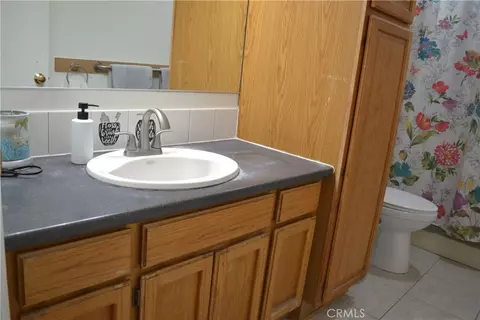 Bath - 809 S Sunset, Ridgecrest, CA 93555 photo 1 of 1