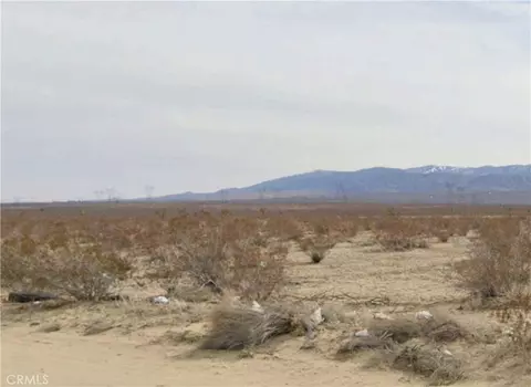 17100 E Avenue T-8, Palmdale, CA 93591