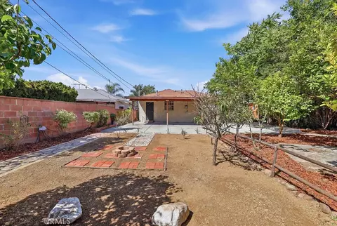 Exterior - 10332 Cayuga Ave, Pacoima, CA 91331 photo 4 of 6