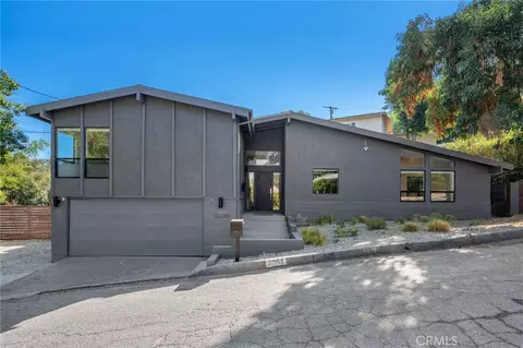 22250 Capulin Ct, Woodland Hills, CA 91364