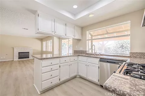 Kitchen - 43901 Fallon, Lancaster, CA 93535 photo 3 of 3