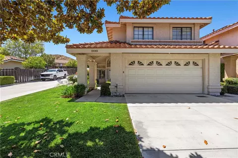29065 Marilyn Dr, Canyon Country, CA 91387