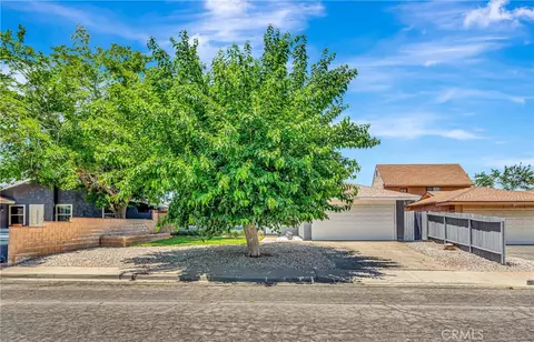 Exterior - 42921 Alep, Lancaster, CA 93536 photo 3 of 10