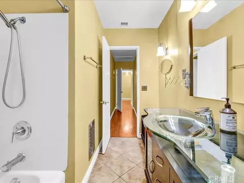 Bath - 6923 Comanche Ave, Winnetka, CA 91306 photo 2 of 3