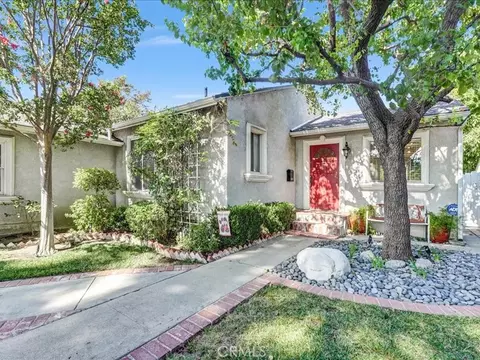 Exterior - 6923 Comanche Ave, Winnetka, CA 91306 photo 6 of 10