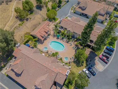 View/Area - 405 Huyler Ln #D, Simi Valley, CA 93065 photo 6 of 7