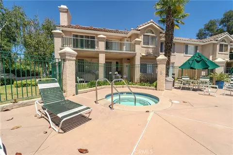 Exterior - 405 Huyler Ln #D, Simi Valley, CA 93065 photo 13 of 15