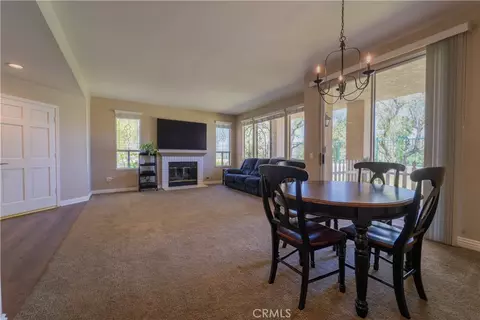Living - 405 Huyler Ln #D, Simi Valley, CA 93065 photo 5 of 5
