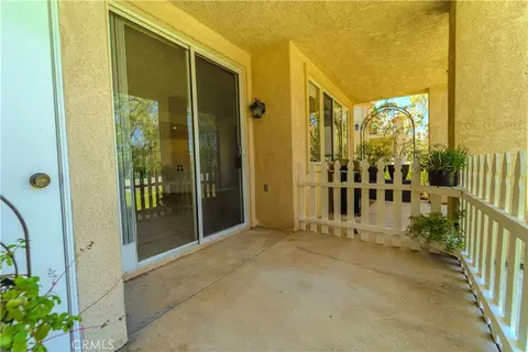 Exterior - 405 Huyler Ln #D, Simi Valley, CA 93065 photo 5 of 15