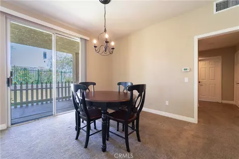 Dining - 405 Huyler Ln #D, Simi Valley, CA 93065 photo 1 of 1